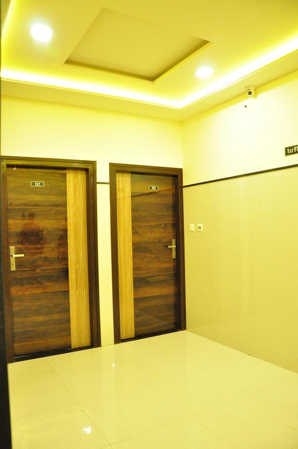 Pai Residency Hotel Хоспет Екстериор снимка